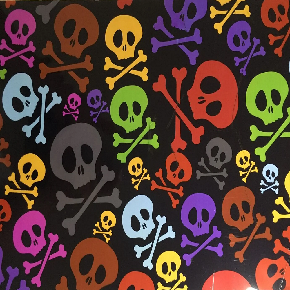 SKULLS & CROSSBONES